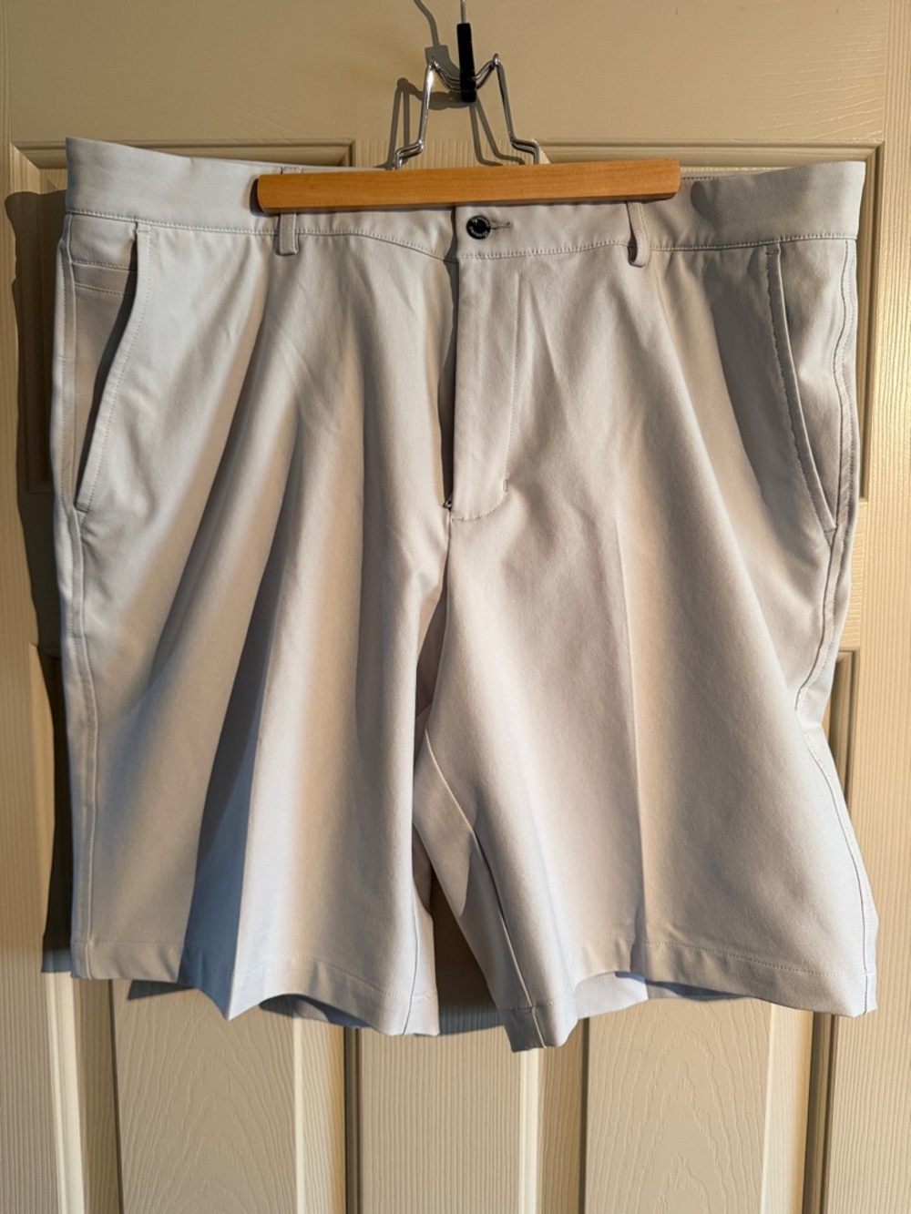 Dunning Men's Light Khaki Golf Shorts
